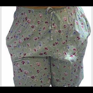 City Sport Vintage  Green  High Waisted Floral Wide Leg Shorts size Large